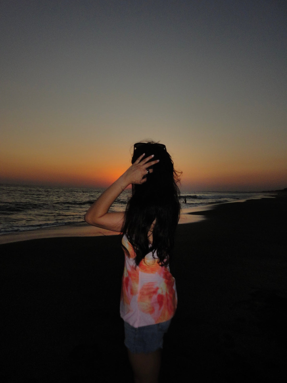 How to get that golden hour beach photo everyone's obsessed with