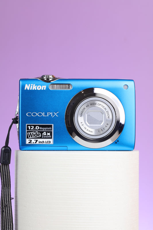 Nikon Coolpix S3000 - Blue
