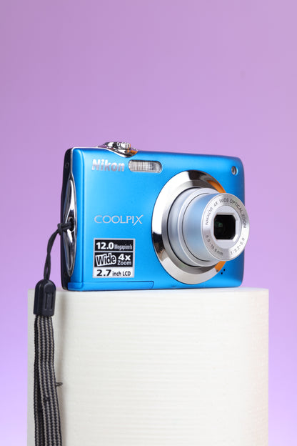 Nikon Coolpix S3000 - Blue