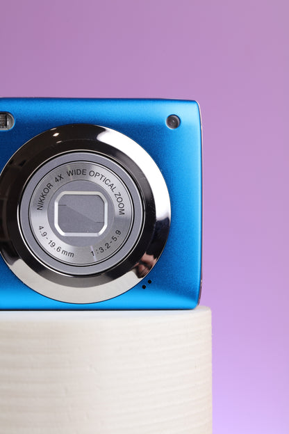 Nikon Coolpix S3000 - Blue