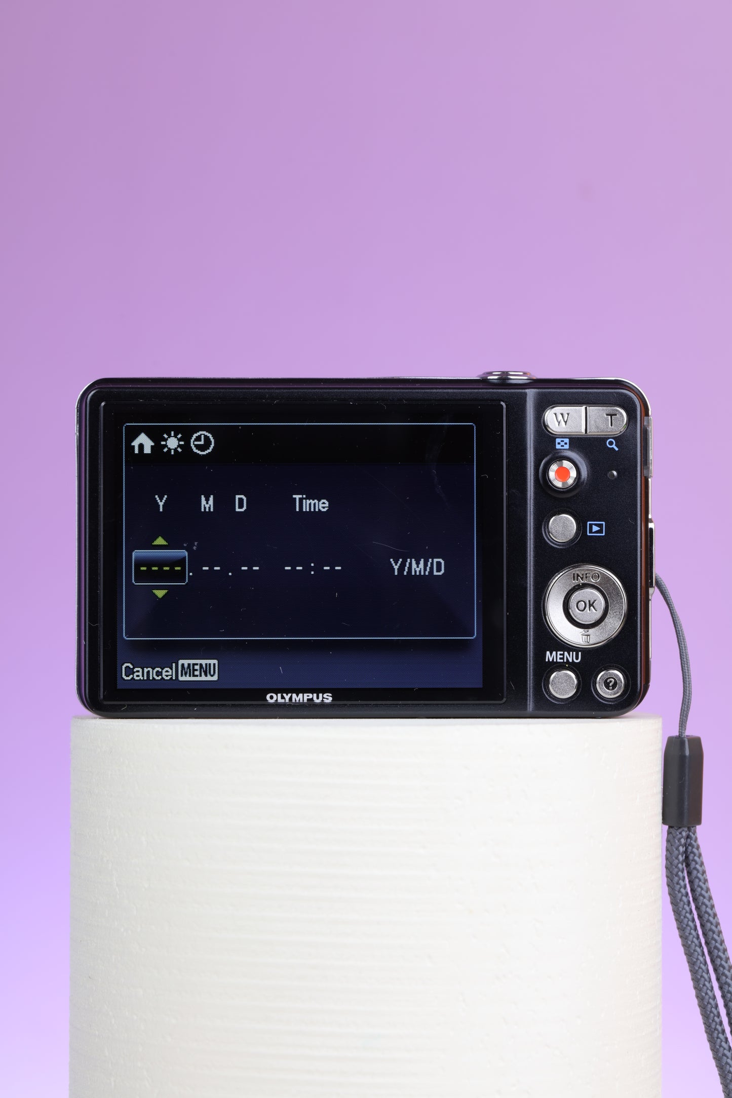 Olympus D-745