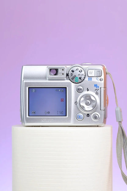 Nikon Coolpix 4600 Digital Camera