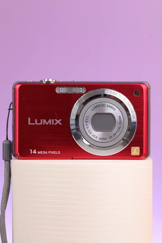 Panasonic Lumix DMC-FS11 (Red) Digital Camera