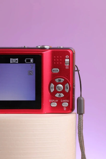 Panasonic Lumix DMC-FS11 (Red) Digital Camera