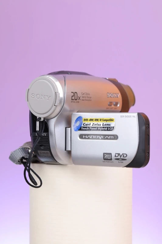 Sony Handycam DCR-DVD92E (Silver / Grey) Camcorder