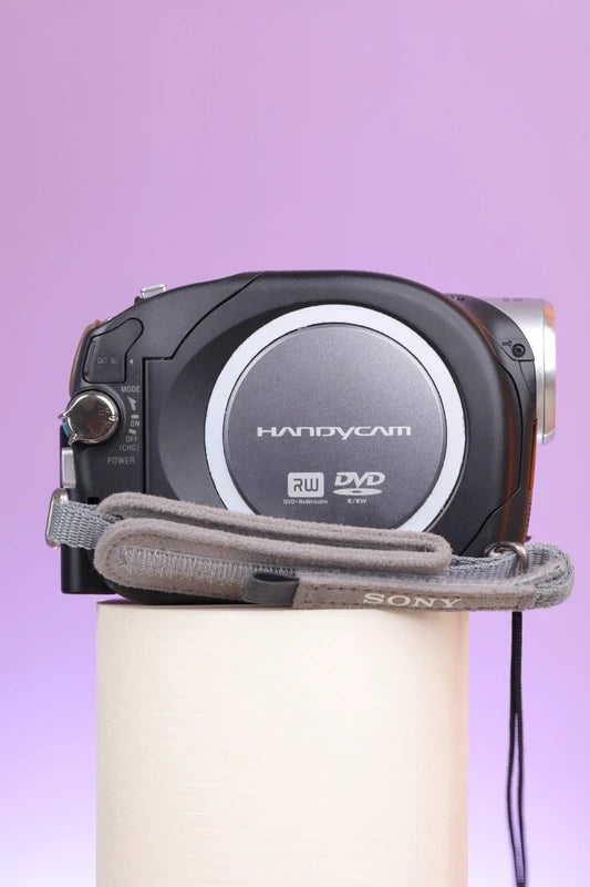 Sony Handycam DCR-DVD92E (Silver / Grey) Camcorder