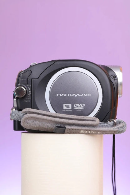 Sony Handycam DCR-DVD92E (Silver / Grey) Camcorder