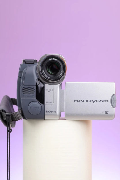 Sony Handycam DCR-HC14E (Silver) Camcorder