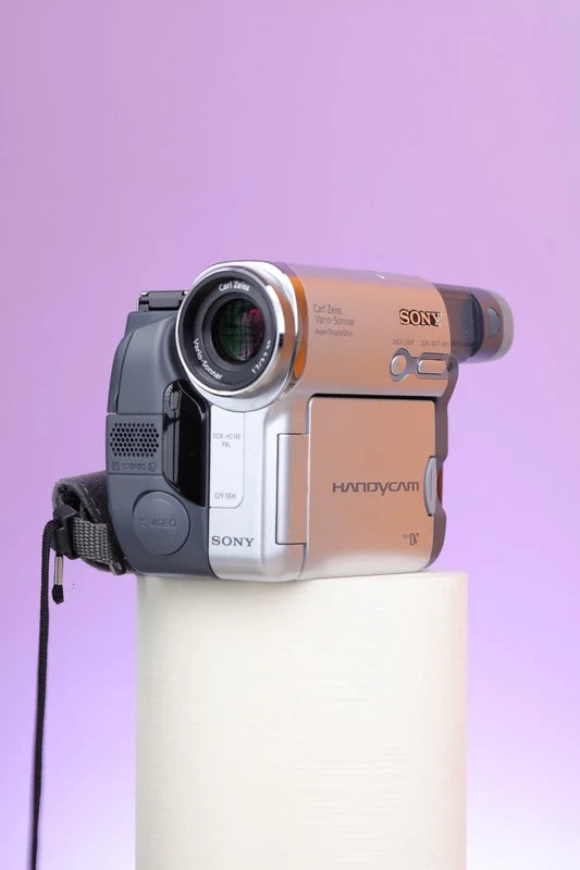 Sony Handycam DCR-HC14E (Silver) Camcorder