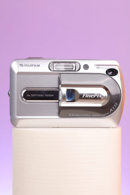 Fujifilm FinePix A330 (Silver / Black) Digital Camera