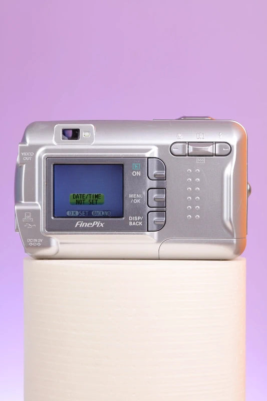 Fujifilm FinePix A330 (Silver / Black) Digital Camera