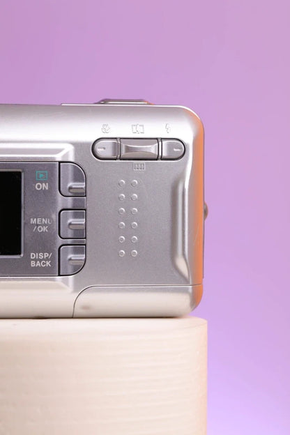 Fujifilm FinePix A330 (Silver / Black) Digital Camera