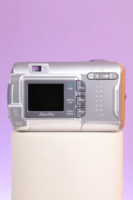 Fujifilm FinePix A340 (Silver) Digital Camera