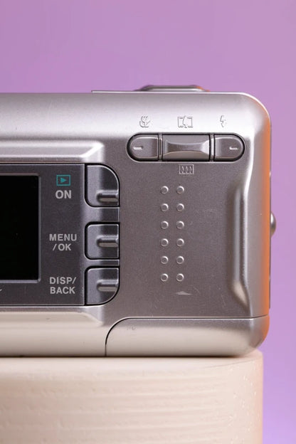 Fujifilm FinePix A340 (Silver) Digital Camera