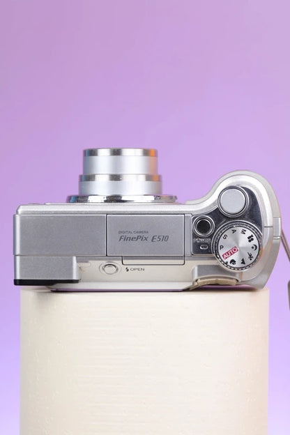 Fujifilm FinePix E510 (Silver) Digital Camera