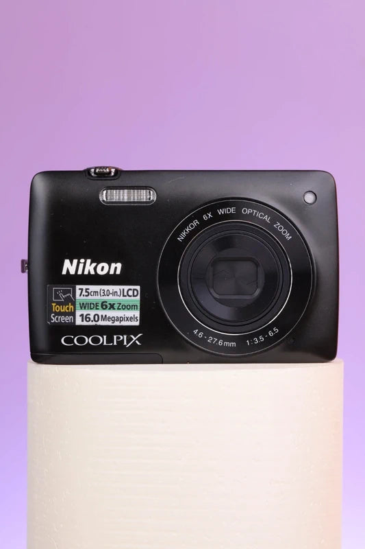 Nikon Coolpix S4200 Digital Camera