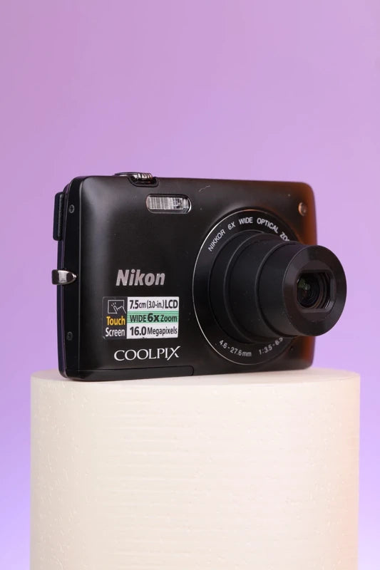 Nikon Coolpix S4200 Digital Camera