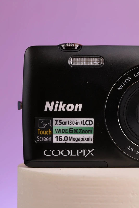 Nikon Coolpix S4200 Digital Camera