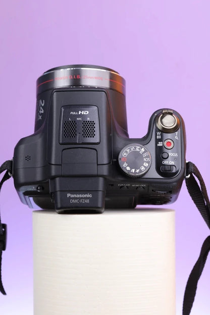Panasonic Lumix DMC-FZ48
