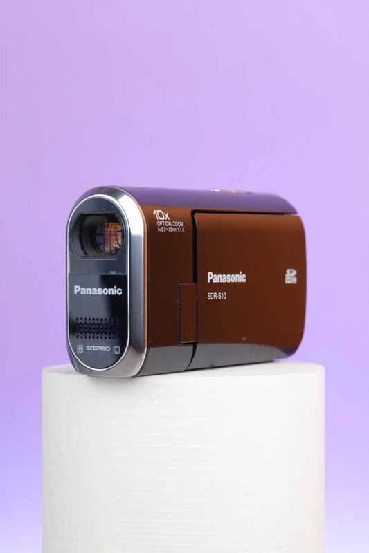Panasonic SDR-S10 Camcorder (Black)