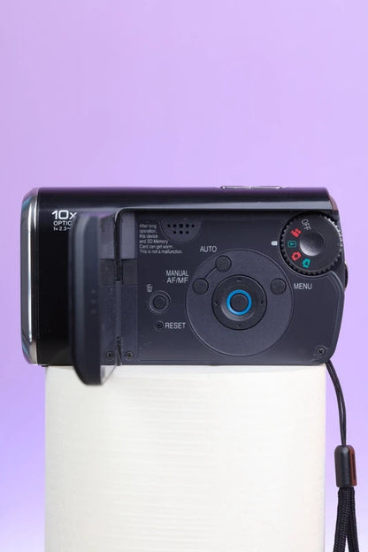 Panasonic SDR-S10 Camcorder (Black)